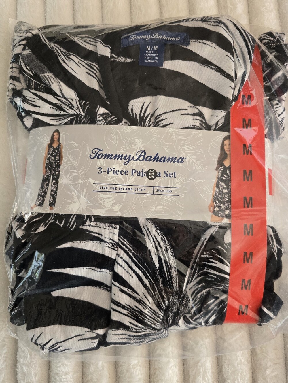 Tommy Bahama Black & White Floral 3 Piece Pajama Set - Medium